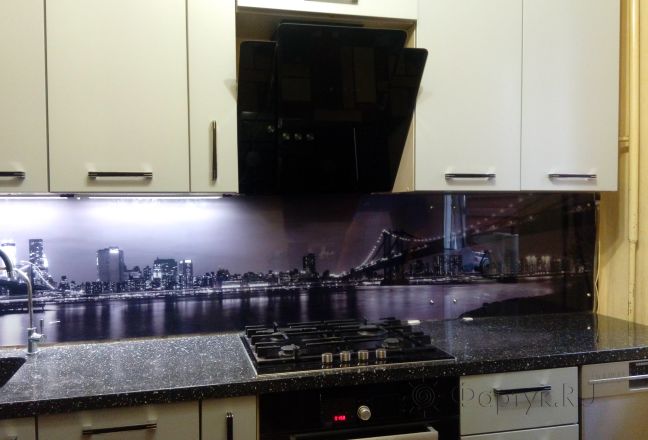 Стеновая панель фото: ночной нью-йорк в серых тонах, заказ #ИНУТ-127, Серая кухня. Изображение 195464
