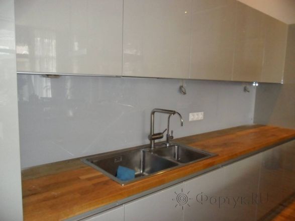 Стеновая панель фото: однотонная заливка серым цветом., заказ #SN-62, Серая кухня.