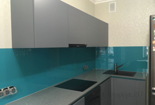 Стеновая панель фото: однотонный цвет, заказ #КРУТ-751, Серая кухня.