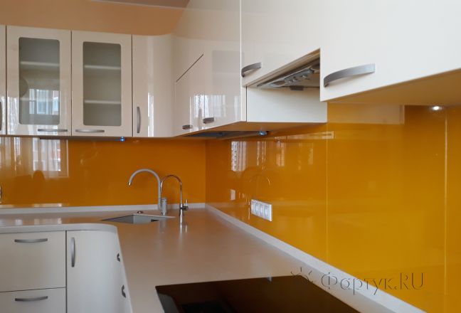 Фартук для кухни фото: однотонный цвет, заказ #ИНУТ-1572, Белая кухня.