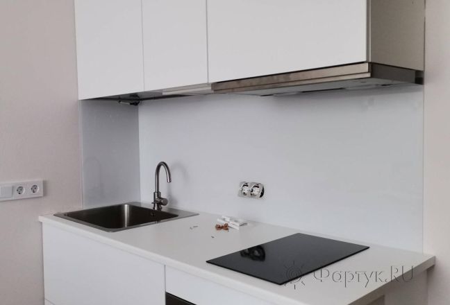 Фартук для кухни фото: однотонный цвет, заказ #ИНУТ-8760, Белая кухня.