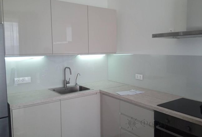 Фартук для кухни фото: однотонный цвет, заказ #ИНУТ-9051, Белая кухня.