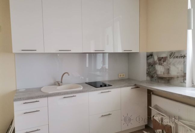 Фартук для кухни фото: однотонный цвет, заказ #ИНУТ-10099, Белая кухня.