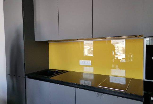 Стеновая панель фото: однотонный цвет, заказ #ИНУТ-11592, Серая кухня.
