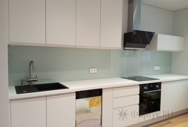 Фартук для кухни фото: однотонный цвет, заказ #КРУТ-3682, Белая кухня.