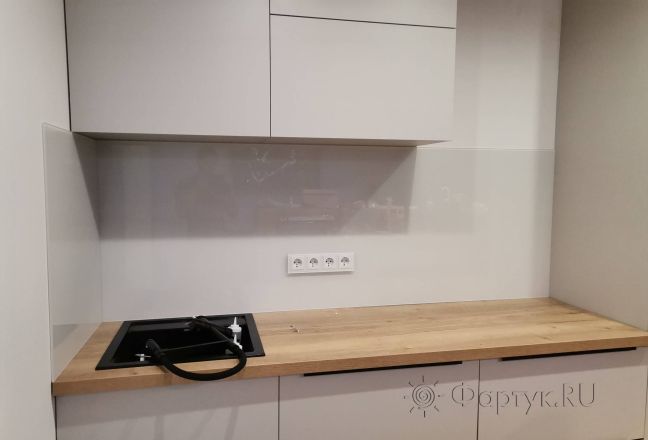 Фартук для кухни фото: однотонный цвет, заказ #ИНУТ-14311, Белая кухня.