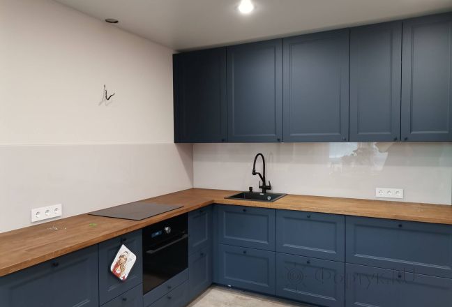 Стеклянная фото панель: однотонный цвет, заказ #ИНУТ-14100, Синяя кухня.