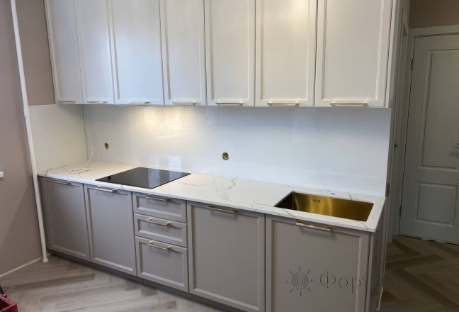 Фартук для кухни фото: однотонный цвет, заказ #ГОУТ-93, Белая кухня.