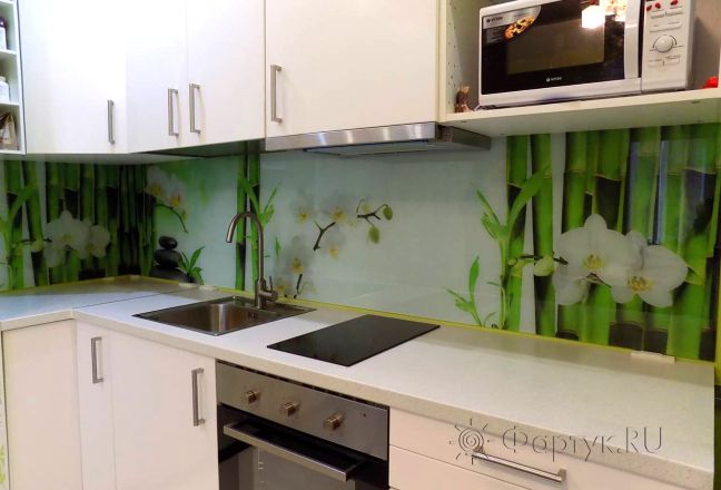 Фартук для кухни фото: орхидеи и бамбук, заказ #УТ-386, Белая кухня. Изображение 87410