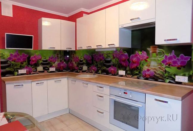 Фартук для кухни фото: орхидеи и спа-камни, заказ #УТ-383, Белая кухня. Изображение 111306