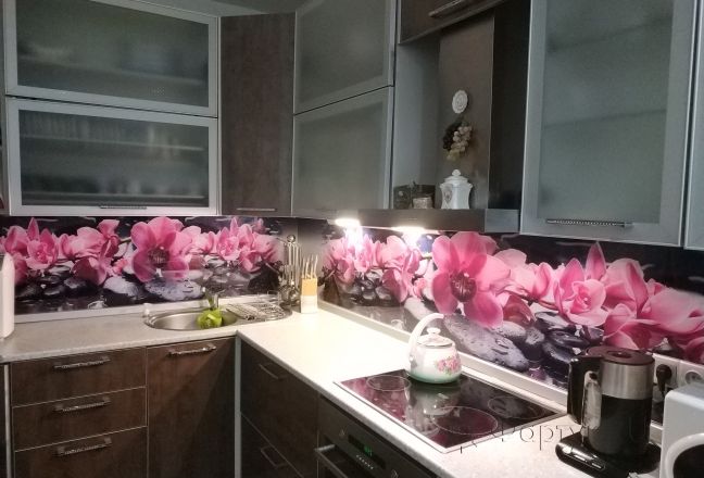 Фартук с фотопечатью фото: орхидеи на камнях, заказ #ИНУТ-2257, Коричневая кухня. Изображение 80474