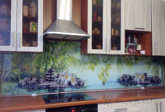 Стеновая панель фото: орхидеи на воде, заказ #ИНУТ-613, Серая кухня. Изображение 204906