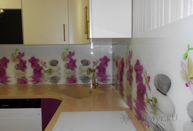Фартук фото: орхидеи у воды, заказ #УТ-1447, Фиолетовая кухня. Изображение 111302