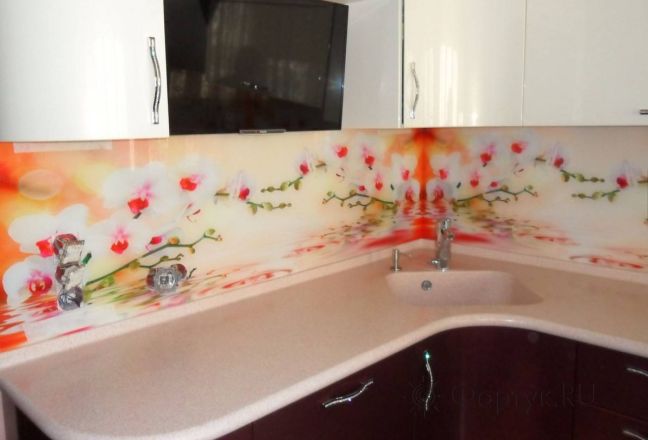 Фартук с фотопечатью фото: орхидеи у воды в оранжевом свете., заказ #S-1269, Коричневая кухня.
