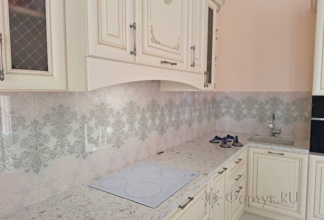 Фартук для кухни фото: орнамент в бежевых оттенках, заказ #ИНУТ-17661, Белая кухня. Изображение 85754