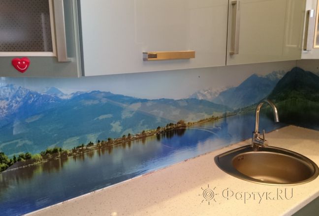 Стеновая панель фото: озеро целль в целль-ам-зее, австрия, заказ #УТ-2258, Серая кухня. Изображение 111582