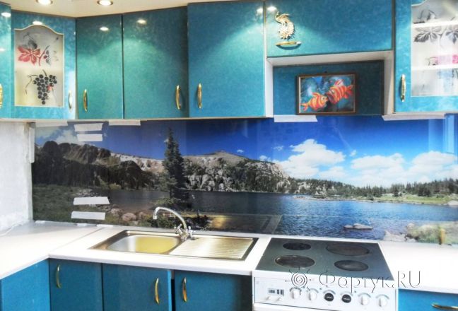 Стеклянная фото панель: озеро в скалистых горах., заказ #УТ-185, Синяя кухня. Изображение 111486