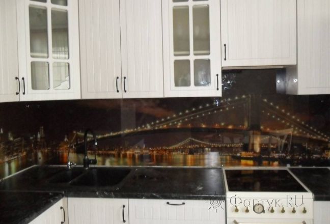 Фартук для кухни фото: панорама с видом на мост., заказ #S-1371, Белая кухня. Изображение 111266