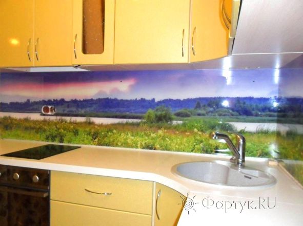 Скинали для кухни фото: панорамный пейзаж с долины реки на закате., заказ #S-1104, Желтая кухня.