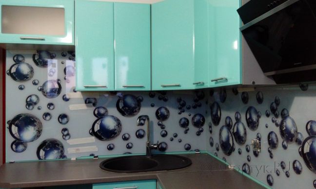 Стеклянная фото панель: парящие 3d шары, заказ #УТ-1573, Синяя кухня.