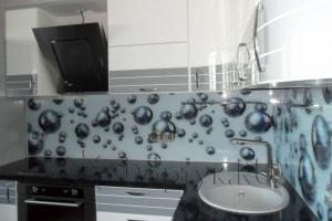 Фартук для кухни фото: парящие шары., заказ #SN-260, Белая кухня.