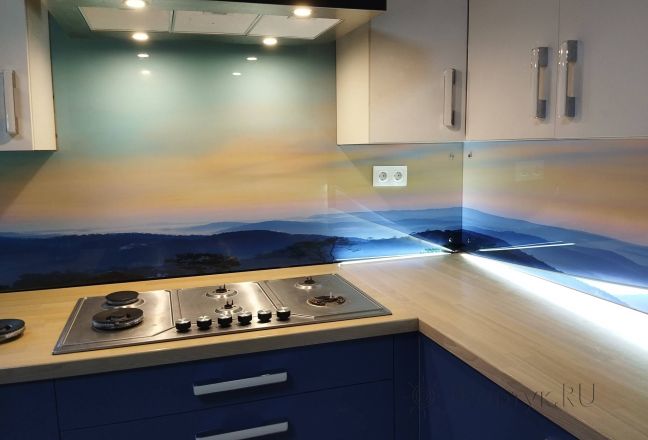 Стеклянная фото панель: пейзаж в сумерках, заказ #ИНУТ-16597, Синяя кухня. Изображение 203740