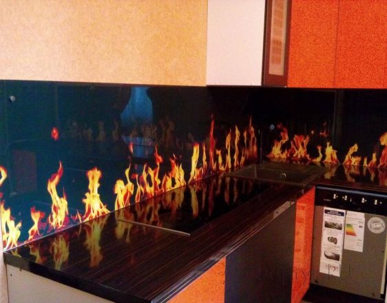 Фартук стекло фото: пламя., заказ #S-1016, Оранжевая кухня.