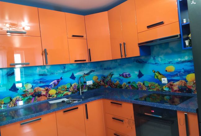 Фартук стекло фото: подводный мир, заказ #ИНУТ-9460, Оранжевая кухня.