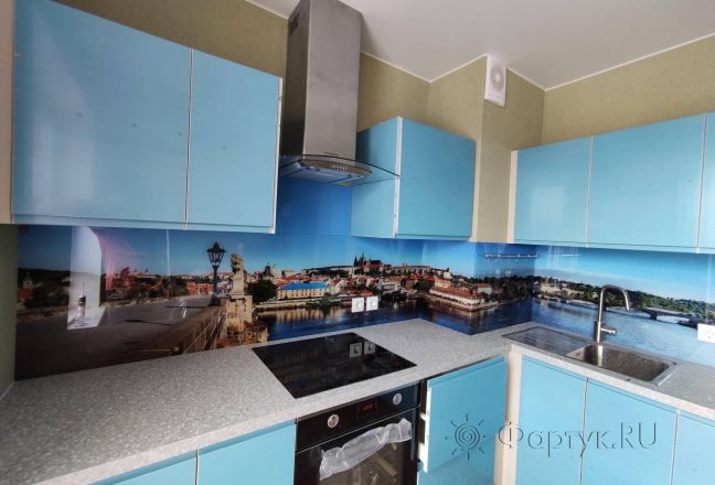 Стеклянная фото панель: прага, чехия, заказ #КРУТ-3169, Синяя кухня.