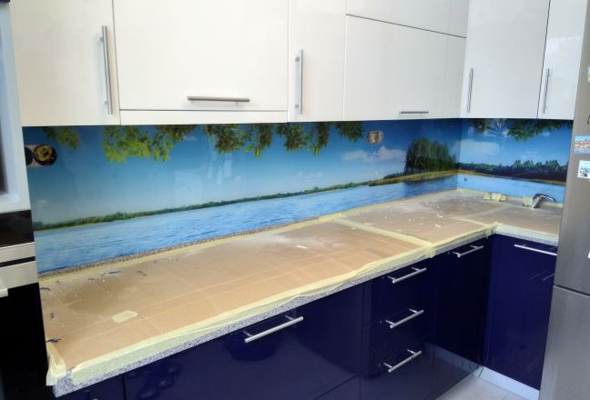 Стеклянная фото панель: природный пейзаж, заказ #ИНУТ-1394, Синяя кухня. Изображение 186922