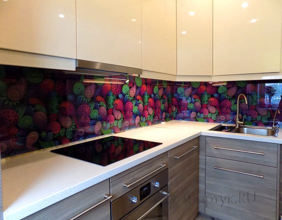 Стеновая панель фото: разноцветные огурцы, заказ #УТ-459, Серая кухня.