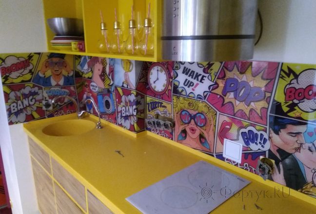 Фартук с фотопечатью фото: ретро поп-арт, комиксы, заказ #ИНУТ-1176, Коричневая кухня.
