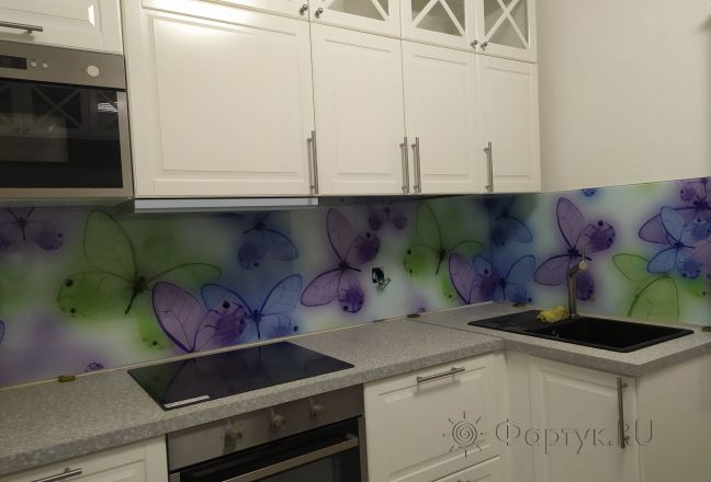 Фартук для кухни фото: рисованные бабочки, заказ #ИНУТ-7699, Белая кухня. Изображение 110440