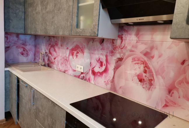 Стеновая панель фото: розовые розы, заказ #ИНУТ-10825, Серая кухня.