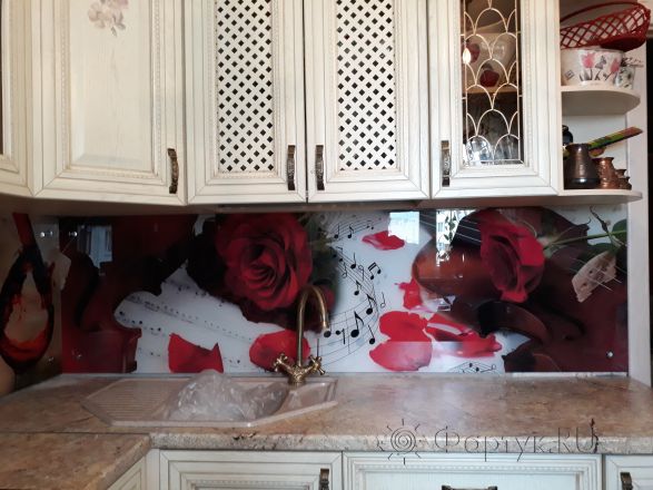 Скинали для кухни фото: розы и ноты, заказ #ИНУТ-1410, Желтая кухня.