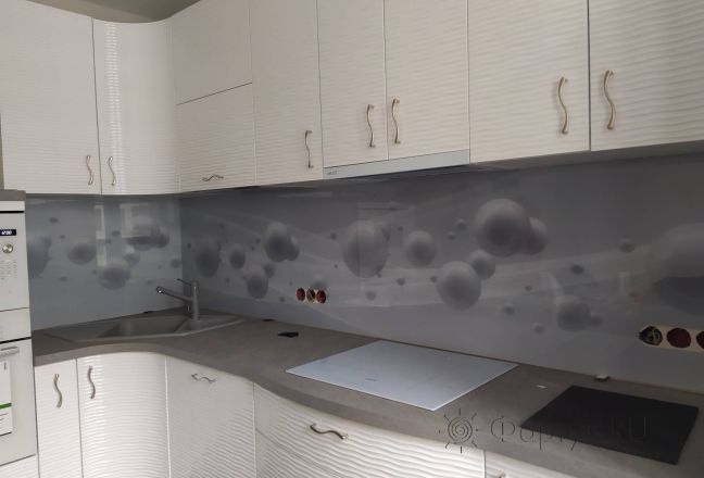Фартук для кухни фото: серо- белые круги и волны, заказ #ИНУТ-11753, Белая кухня. Изображение 247140
