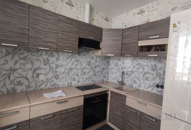 Фартук с фотопечатью фото: серый цветочный орнамен, заказ #КРУТ-3342, Коричневая кухня. Изображение 110442