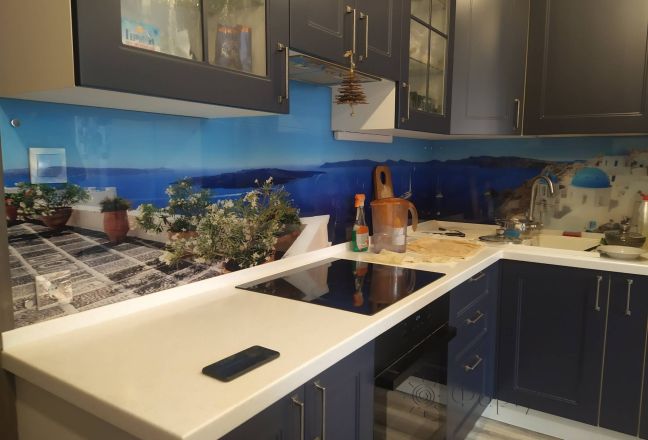 Стеклянная фото панель: синий и белый храм ия на острове санторини, греция, заказ #ИНУТ-9939, Синяя кухня. Изображение 147090