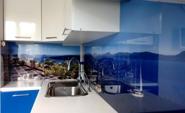 Стеклянная фото панель: синий и белый храм  ия на острове санторини, греция, заказ #УТ-618, Синяя кухня.