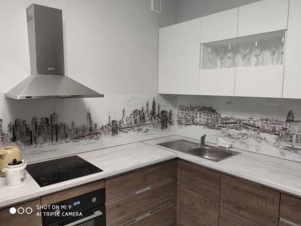 Фартук с фотопечатью фото: скинали для угловой кухни - рисованный город, заказ #ИНУТ-4542, Коричневая кухня.