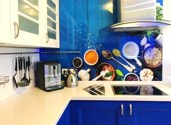 Стеклянная фото панель: специи, заказ #ГМУТ-420, Синяя кухня.