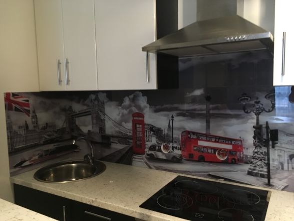 Скинали фото: суета лондона, заказ #КРУТ-322, Черная кухня.