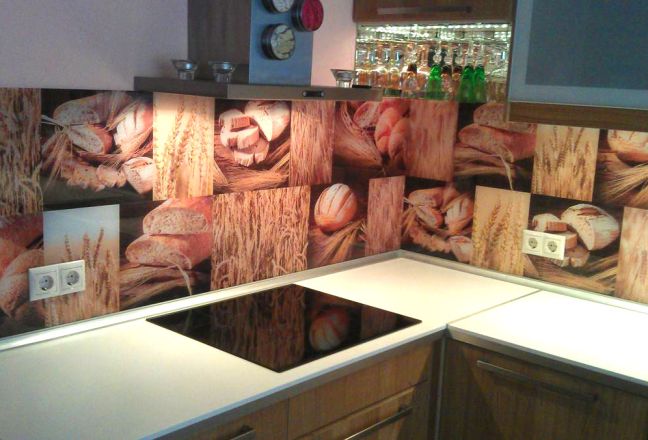 Фартук с фотопечатью фото: свежий хлеб, заказ #SK-1225, Коричневая кухня.