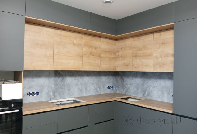 Стеновая панель фото: текстура камня, заказ #КРУТ-3717, Серая кухня.