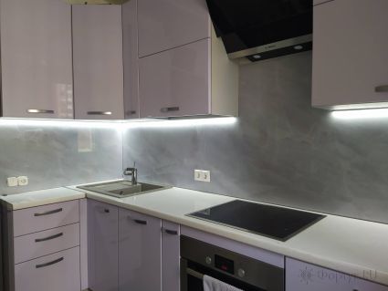 Фартук фото: текстура светлого мрамора, заказ #ИНУТ-9924, Фиолетовая кухня.