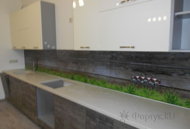 Стеновая панель фото: трава на фоне деревянного забора, заказ #УТ-2328, Серая кухня. Изображение 147102