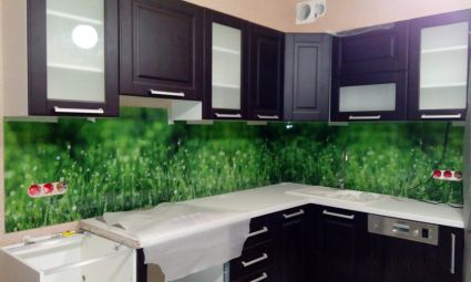 Фартук с фотопечатью фото: трава с росой, заказ #УТ-1238, Коричневая кухня.