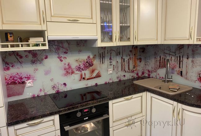 Фартук для кухни фото: цветочный коллаж, заказ #КРУТ-3440, Белая кухня.