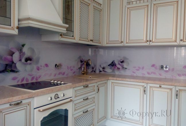 Фартук для кухни фото: цветущая магнолия, заказ #ИНУТ-382, Белая кухня. Изображение 112712