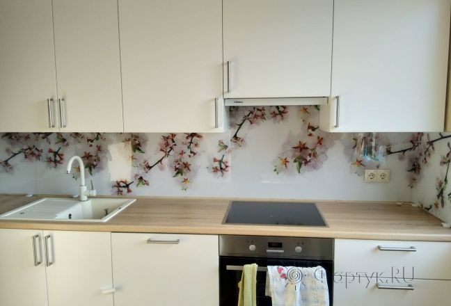Фартук для кухни фото: цветущая вишня, заказ #ИНУТ-2196, Белая кухня. Изображение 180928